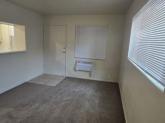 2nd image of 2651 26th St APT 08