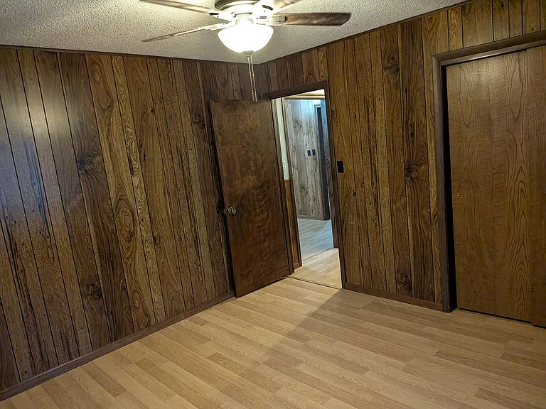 207 Walnut St — Photo 9