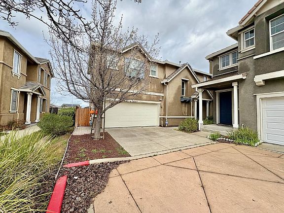 2nd image of 233 Kapalua Bay Cir