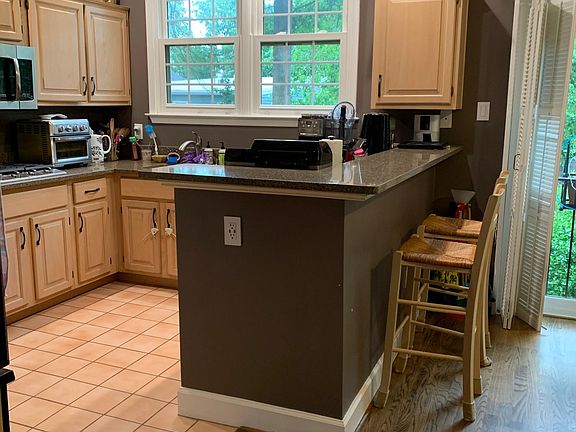5th image of 3819 Courtland Cir