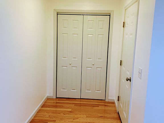 4th image of 36 2nd St #B