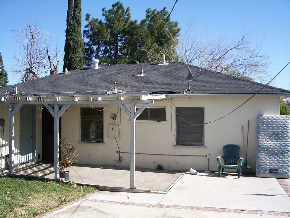 2nd image of 10663 Aldea Ave
