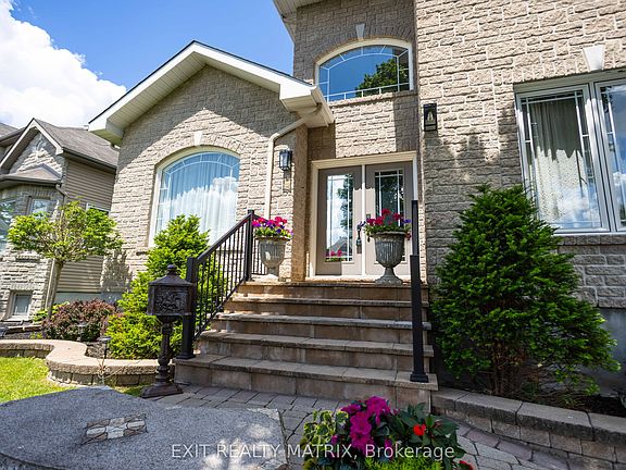 3rd image of 48 De La Rive Dr