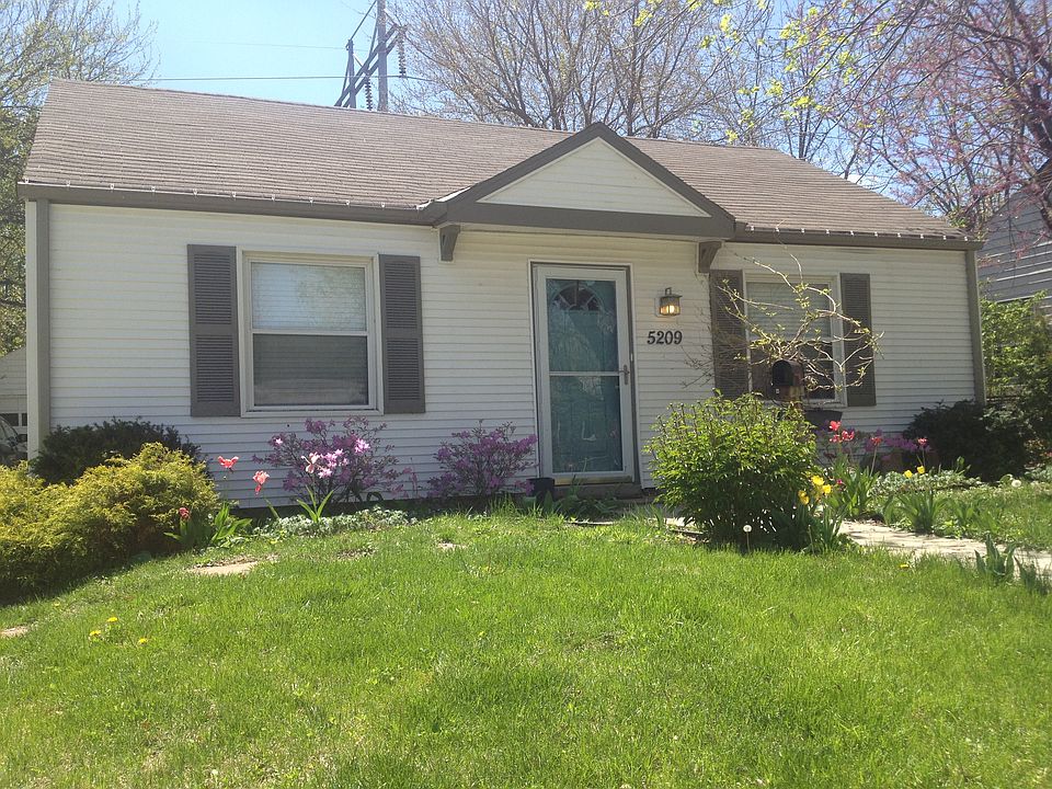 2nd image of 5209 Crest Dr