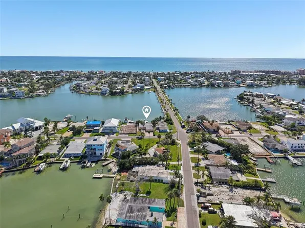 16016 4th St E, Redington Beach, FL 33708