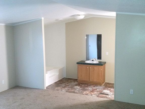 3rd image of 501 N Taylor St Trlr 42