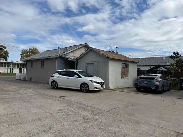 560 Las Palmas Ave, Sacramento, CA 95815