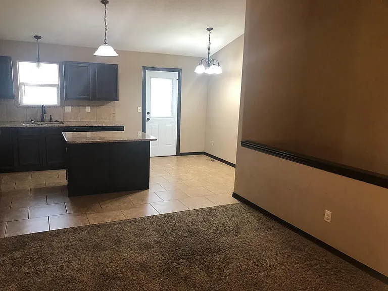 5629 N Lycee Ct — Photo 2