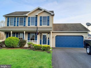 115 Abbey Dr, Mount Wolf, PA 17347
