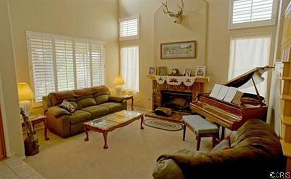 3rd image of 14249 Yellowstone Ln