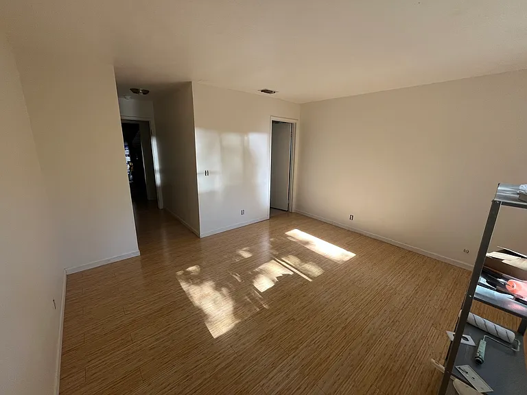 1105 Cabot St — Photo 12