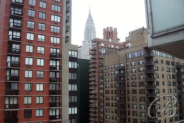 Sold by Bellmarc Realty | media 20