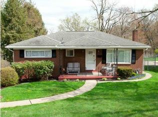292 Jerry Ln, Monroeville, PA