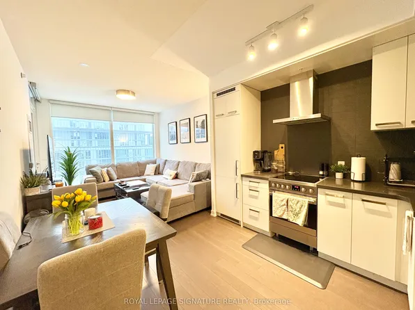 455 Front St E, Toronto, ON