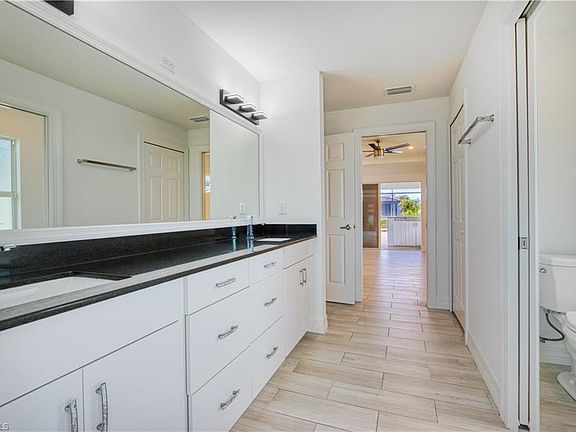 5th image of 1824 SW 23rd CT