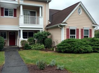 128 North St APT 22, Groton, CT 06340
