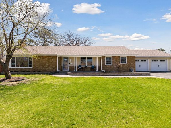 502 Drillane Rd, Hopkins, MN 55305