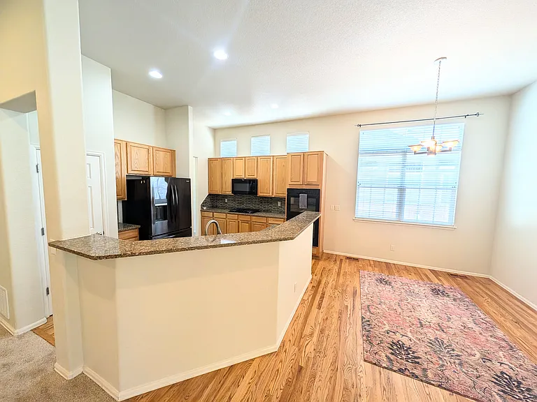 221 Homestead Pkwy — Photo 14