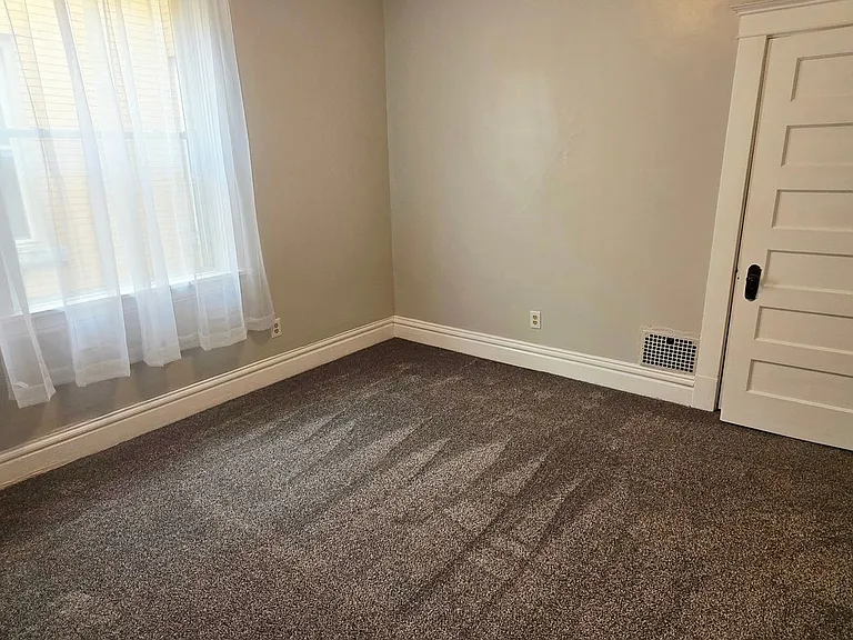450 Bailey Ave — Photo 14