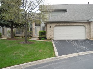 17 W Bay Rd, Palos Heights, IL 60463