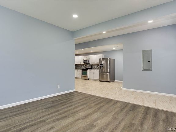 5th image of 715 Blick St