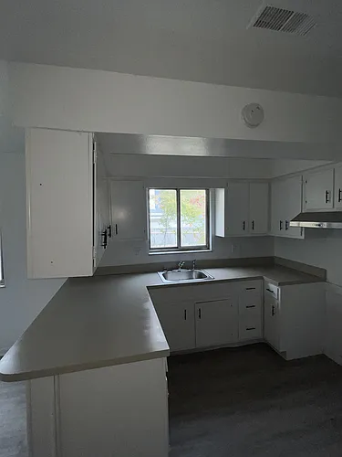 1067 Salem Ave Photo 1
