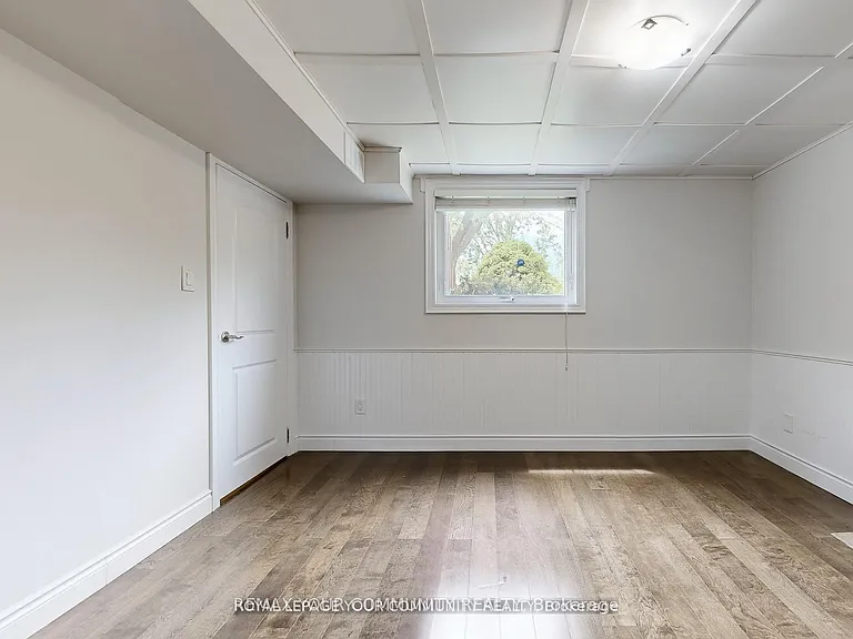 52 Eleanor Cir #LOWER — Photo 23