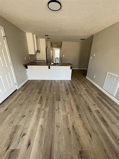 222 Fairmont Ave #B — Photo 9