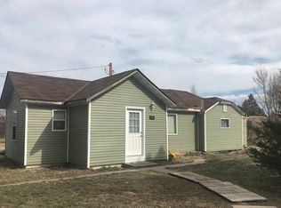 508 E 7th St, Lusk, WY 82225
