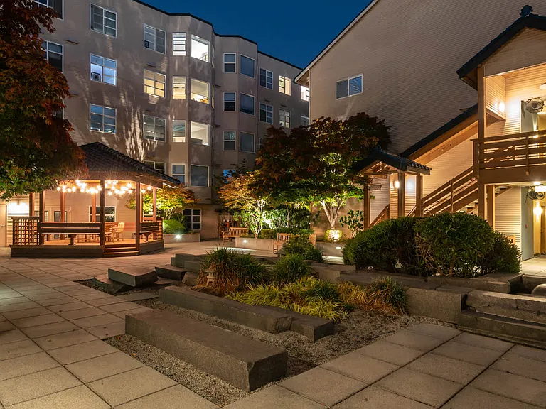 Private Courtyard