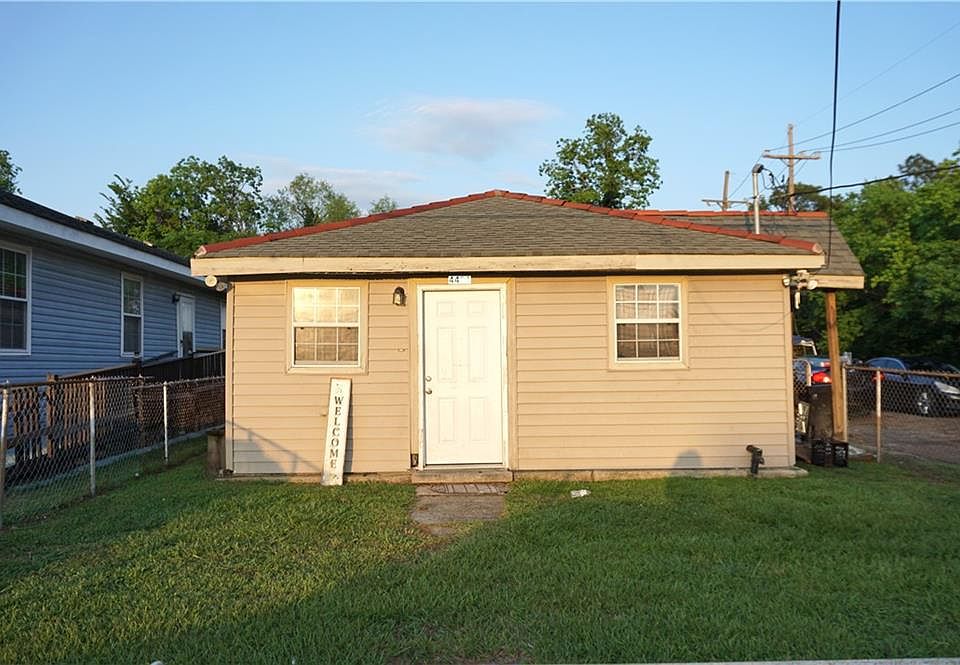 1st image of 4401 America St