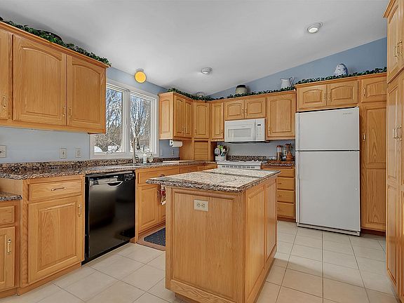 5th image of 16173 County Road 51 St