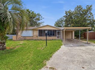 10 Della Ct, Beverly Hills, FL 34465