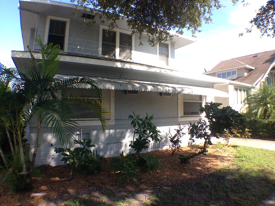 1st image of 811 1st St NE APT 3