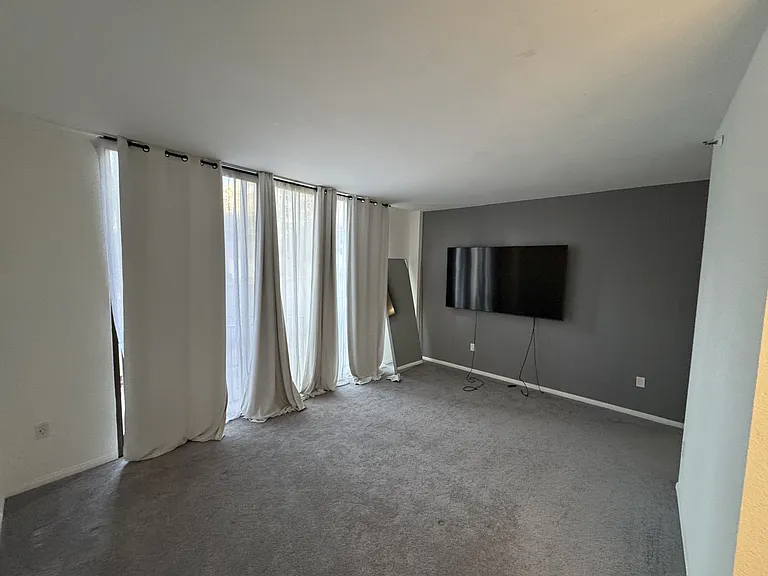1333 8th Ave #103 — Photo 2