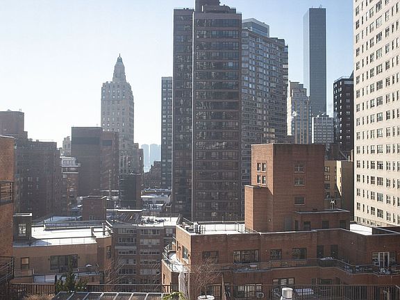 4th image of 430 E 57th St APT 15C