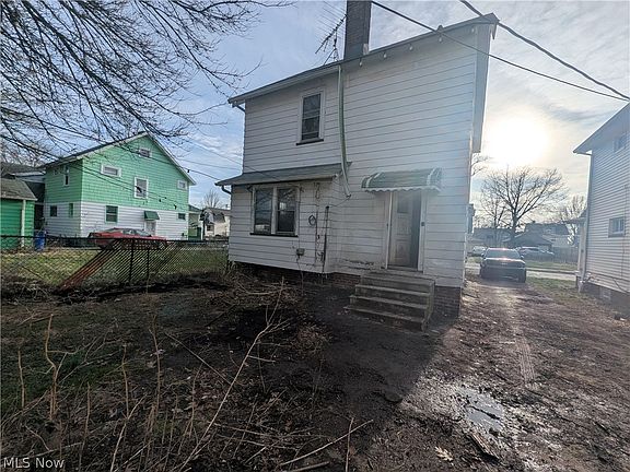 4th image of 1449 Clearaire Rd