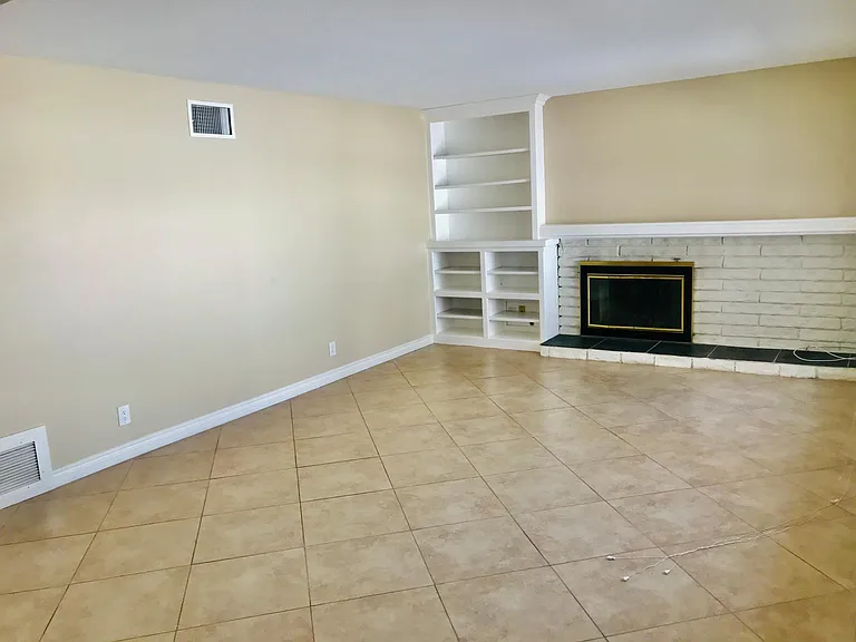 680 Driftwood Ave — Photo 4