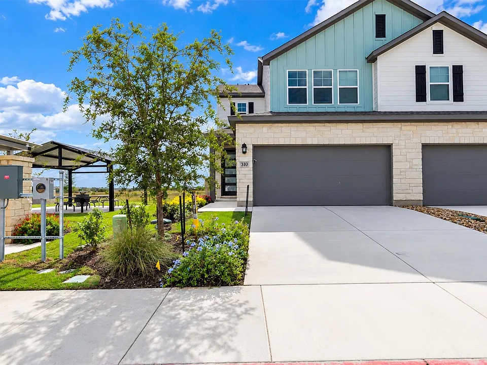 310 Emerie Way