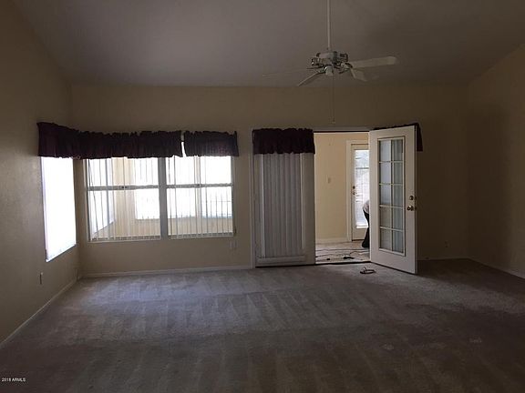 3rd image of 831 N Naples Dr