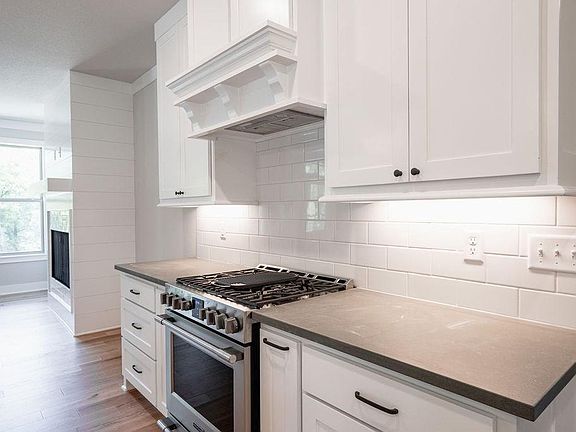 5th image of 2068 N Libby Ln