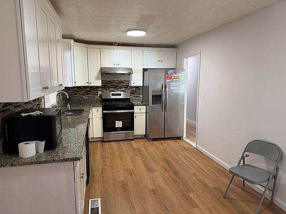 2nd image of 5098 Paris Ave