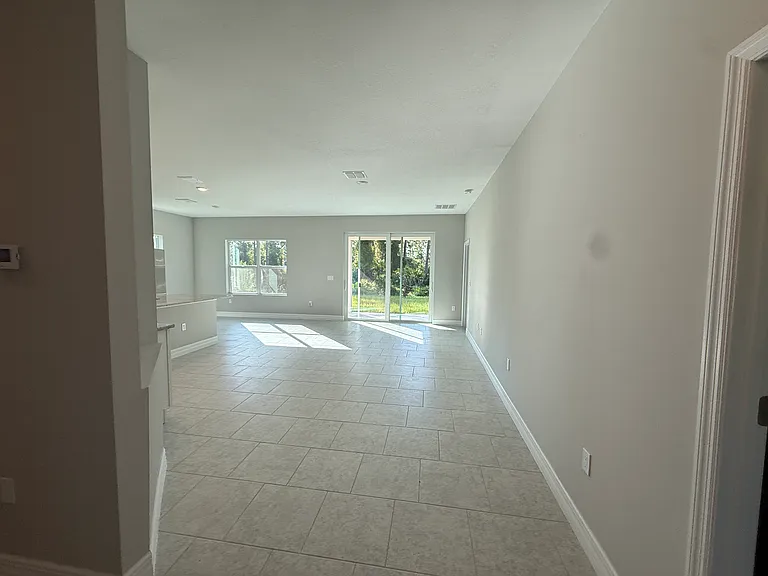 1026 Grant Blvd — Photo 3