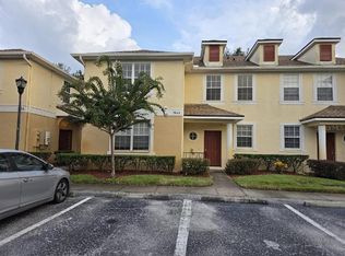 1944 Fiesta Ridge Ct, Tampa, FL 33604