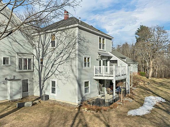 5th image of 10 Mill Falls