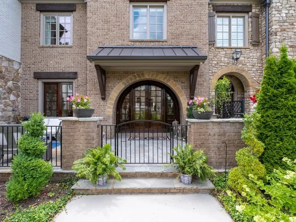 119 Lily Garden Pl, Alpharetta, GA 30009