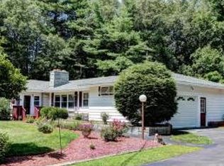 10 Greeley Rd, Pelham, NH 03076