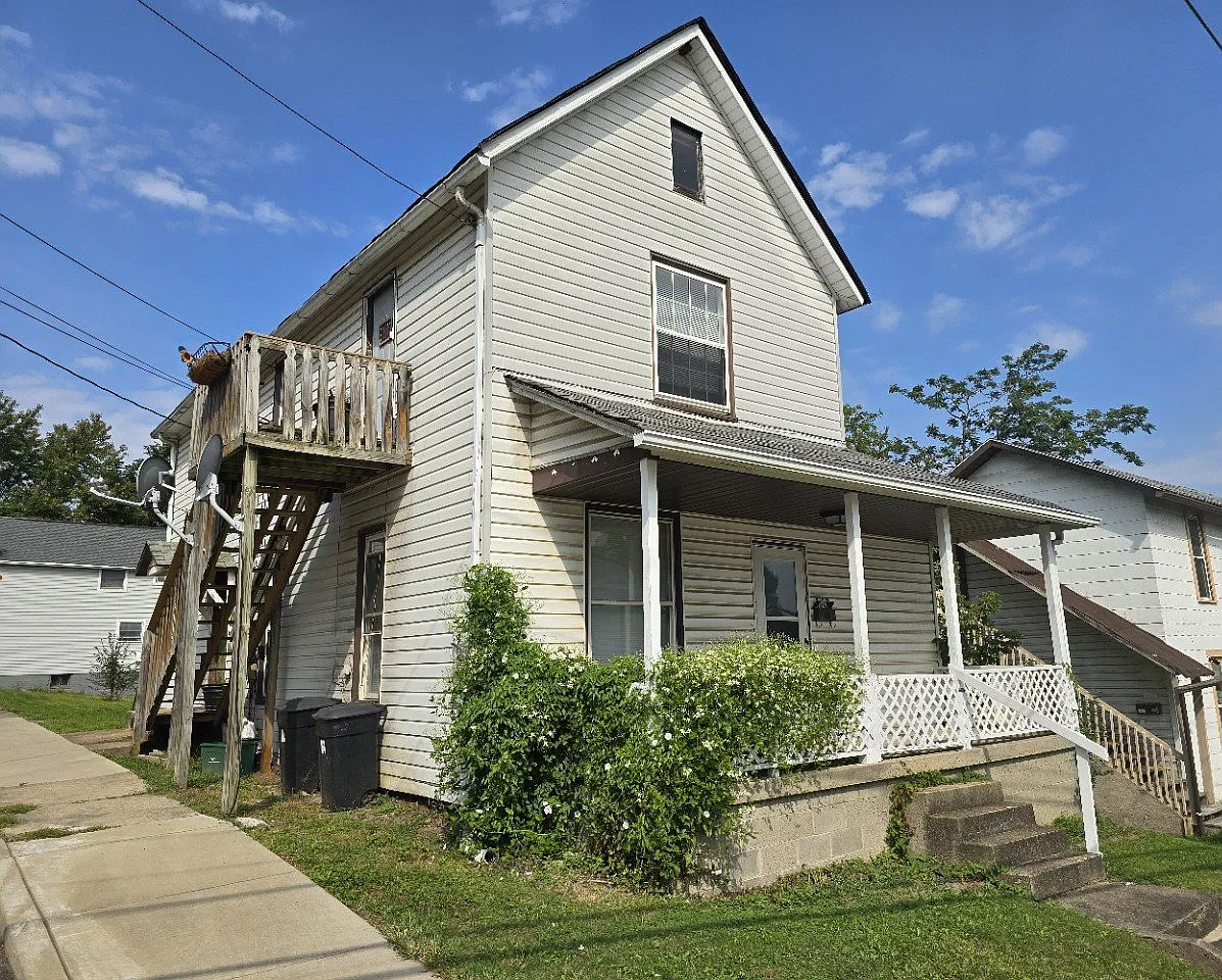 318 Fairview Ave — Photo 1
