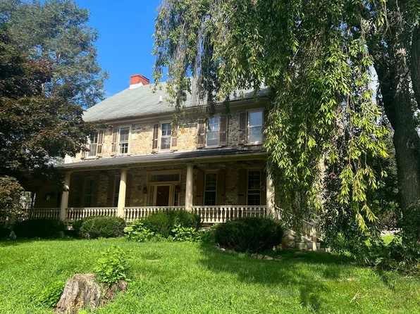 107 Icedale Rd, Honey Brook, PA 19344