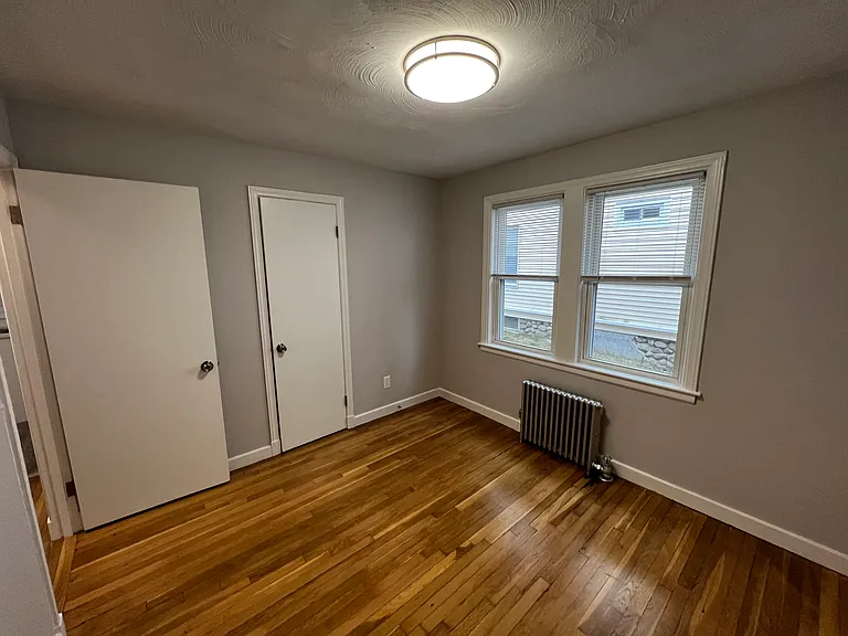 110 Leeds St — Photo 18